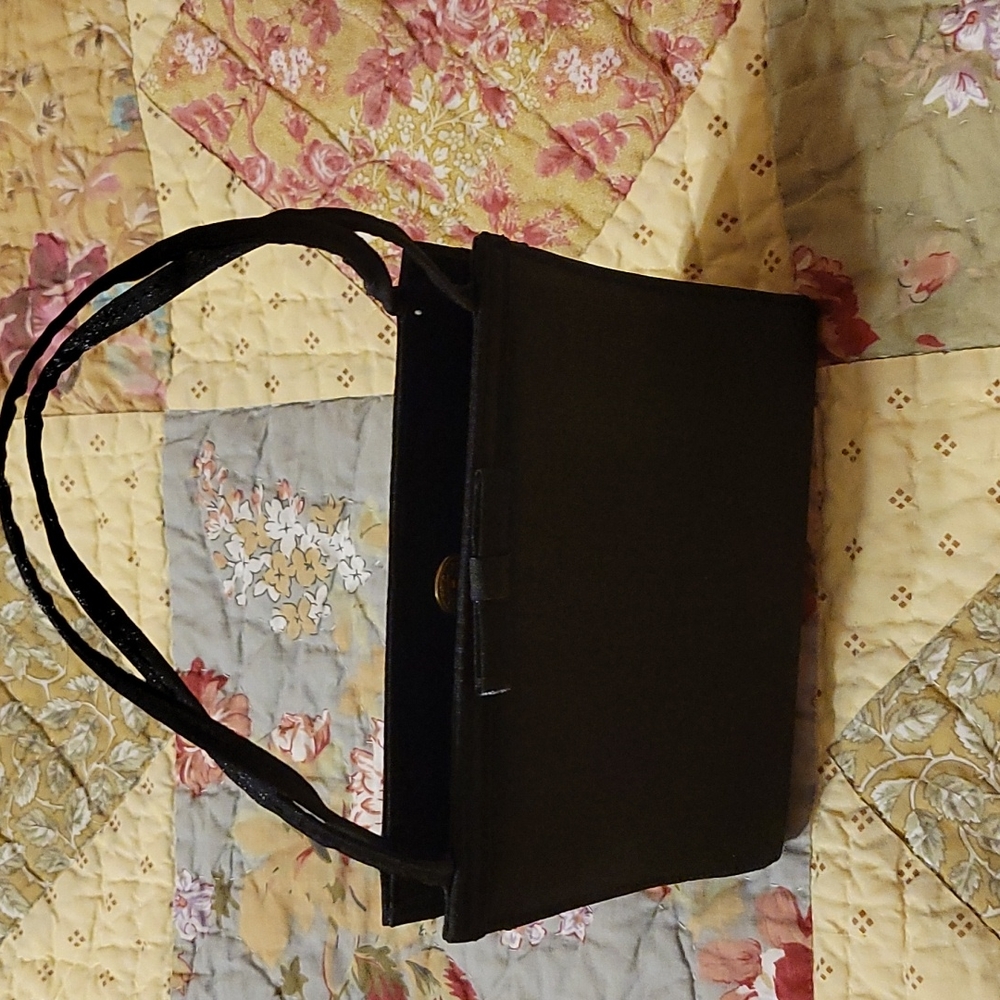 Purse - Picture 2 of 2